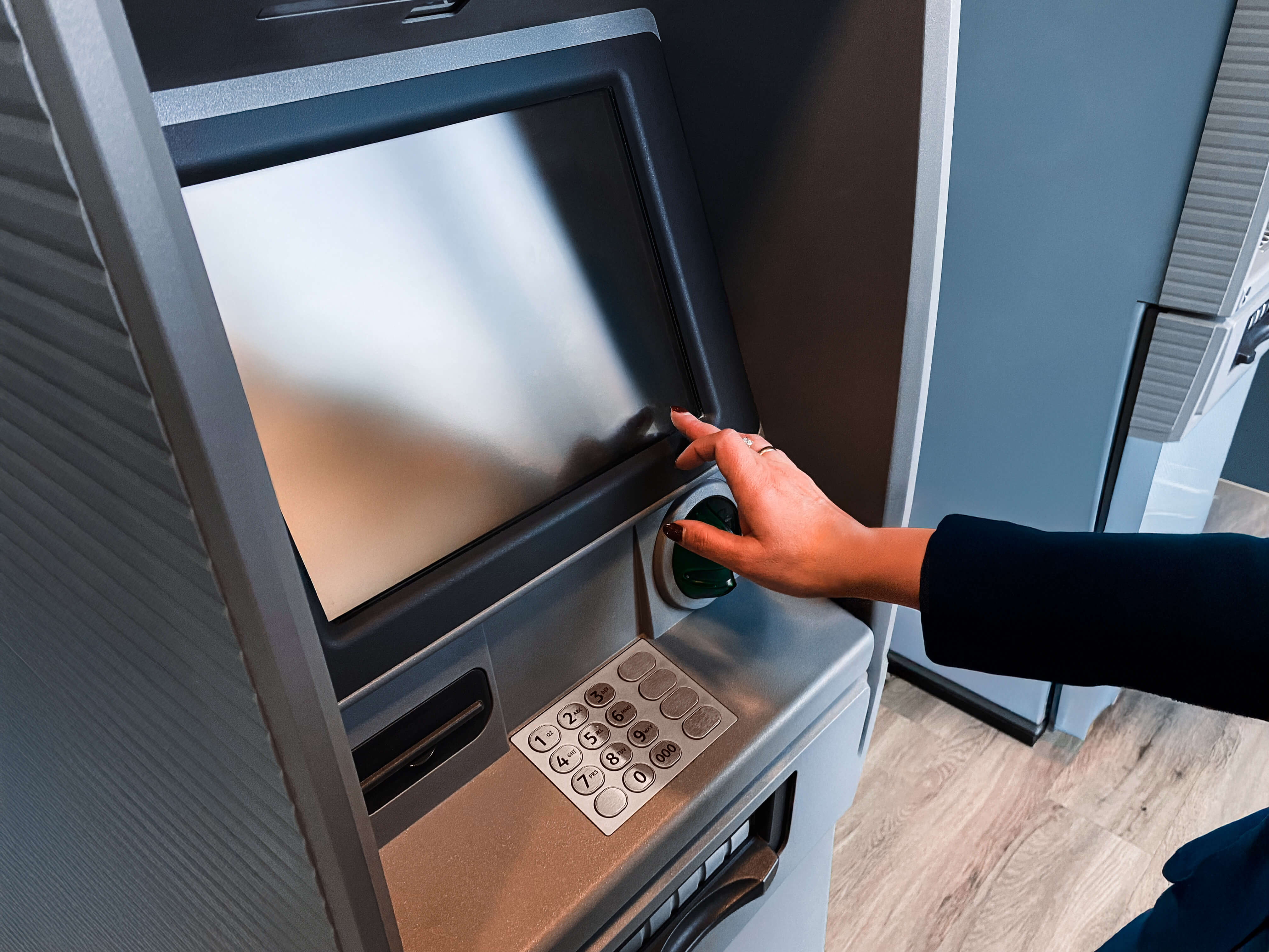 ATM 自動櫃員機